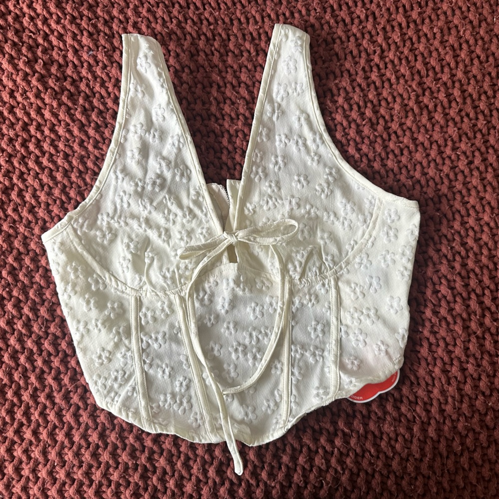 White floral croptop - cider